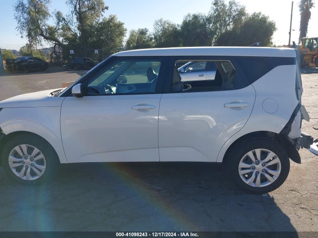 KIA SOUL LX 2023 KNDJ23AU4P7844447 Image 15