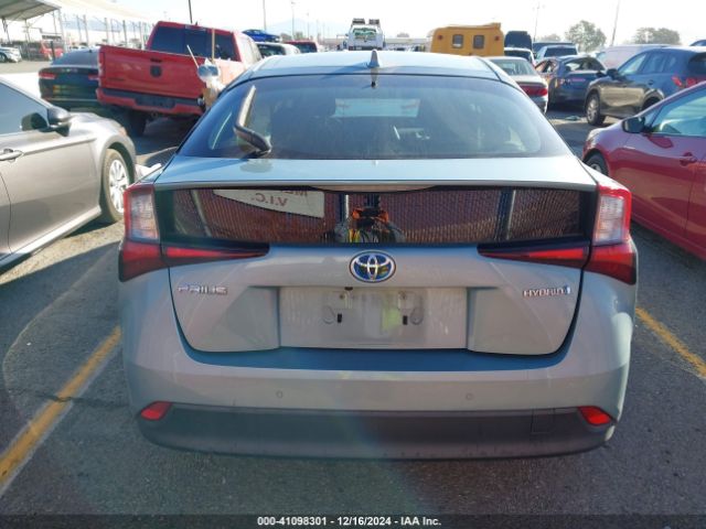 JTDKARFU2L3118302 Toyota Prius Le
