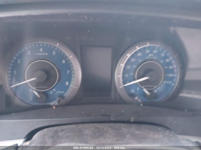 5TDYK3DC6GS718436 Toyota Sienna Xle 8 Passenger