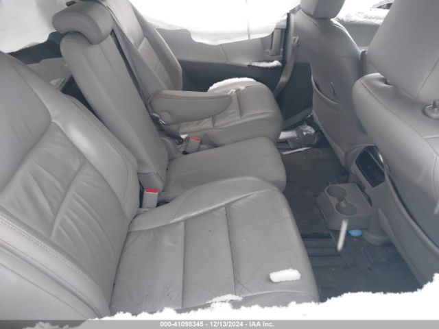 5TDYK3DC6GS718436 Toyota Sienna Xle 8 Passenger