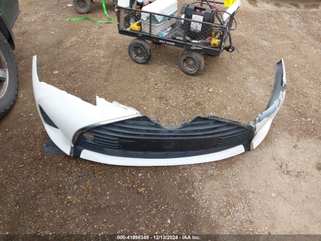 VNKKTUD32HA082659 Toyota YARIS L