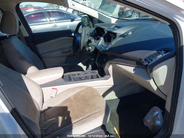 Ford ESCAPE SE 2017 1FMCU0GD7HUC60535 Image 5