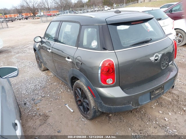 2013 MINI COUNTRYMAN WMWZB3C58DWM31213 Photo 2