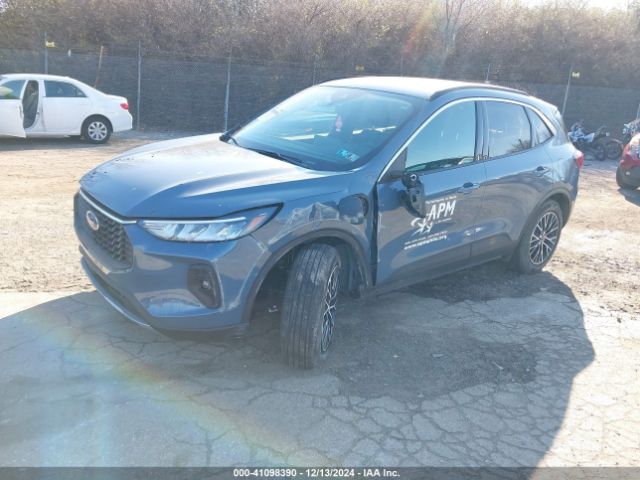 1FMCU0E10PUA89683 Ford Escape Phev