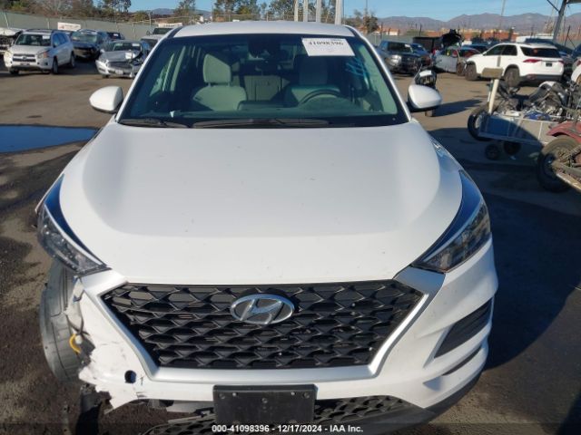 KM8J2CA41LU160964 Hyundai TUCSON SE