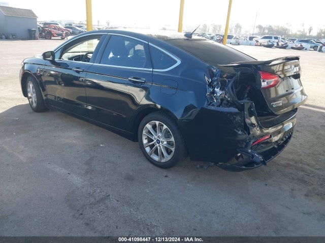 3FA6P0SUXKR201046 Ford Fusion Energi Titanium