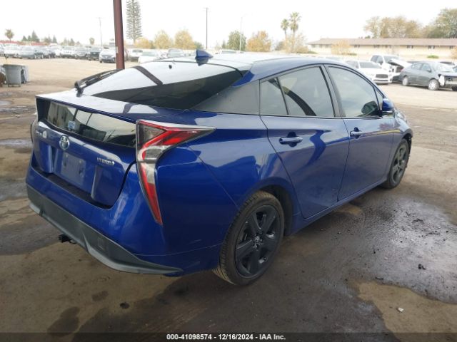 JTDKARFU2G3508757 Toyota Prius Three Touring