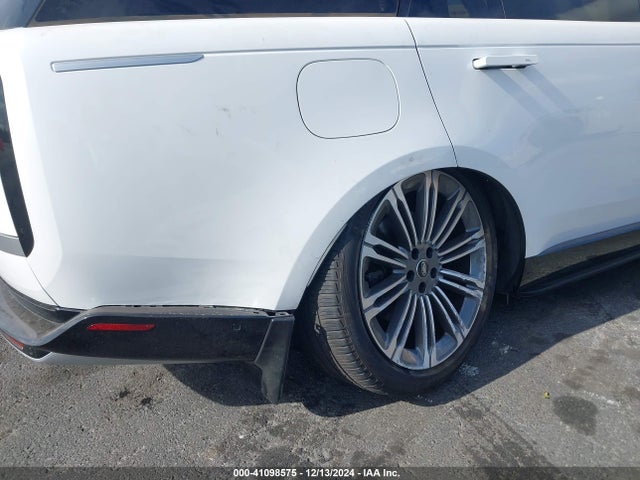 SALK1BE7XPA076782 Land Rover Range Rover Autobiography/autobiography 7 Seat