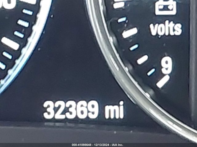 1G4ZR5SS0HU172523 Buick Lacrosse Premium