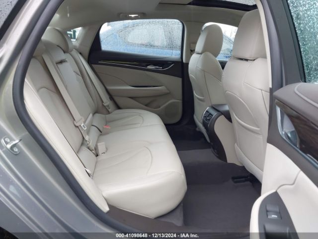 1G4ZR5SS0HU172523 Buick Lacrosse Premium