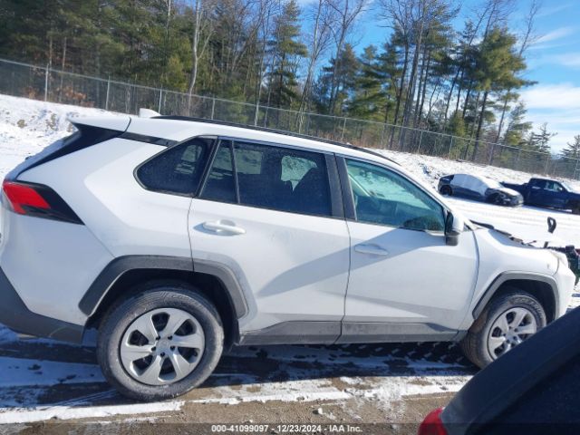 2T3G1RFV1LW108470 Toyota RAV4 LE