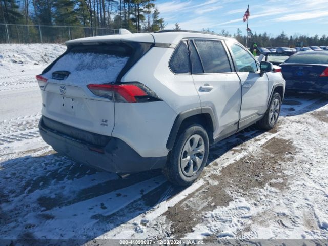 2T3G1RFV1LW108470 Toyota RAV4 LE