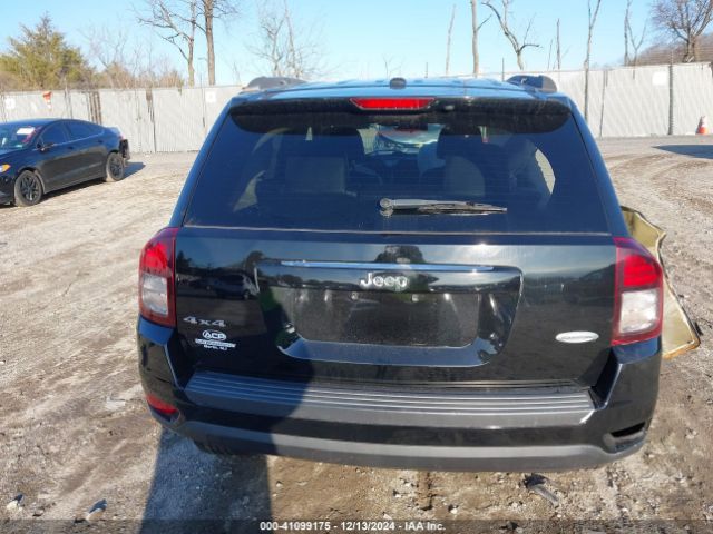 1C4NJDEB0ED622098 Jeep Compass Latitude