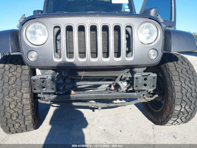 1C4BJWEG5GL181636 Jeep Wrangler Unlimited Sahara