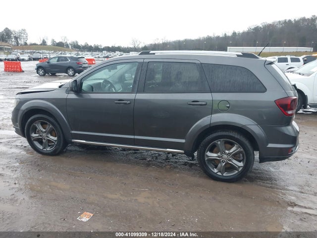 3C4PDCGB5FT637697 Dodge Journey Crossroad