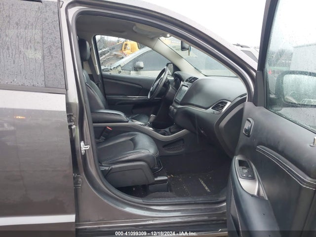 3C4PDCGB5FT637697 Dodge Journey Crossroad