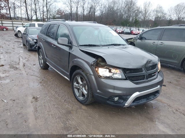 3C4PDCGB5FT637697 Dodge Journey Crossroad