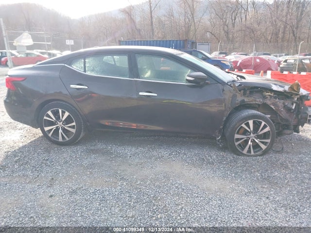 1N4AA6AP9GC385718 Nissan Maxima 3.5 Sv