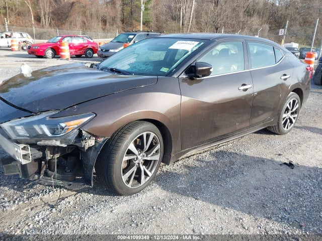 1N4AA6AP9GC385718 Nissan Maxima 3.5 Sv