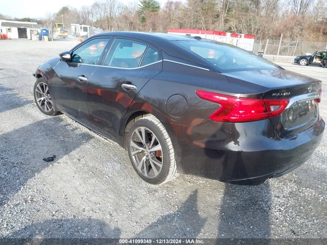 1N4AA6AP9GC385718 Nissan Maxima 3.5 Sv