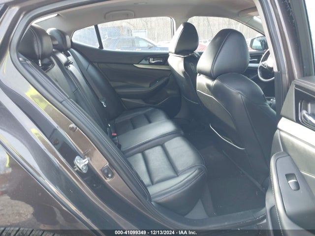 1N4AA6AP9GC385718 Nissan Maxima 3.5 Sv