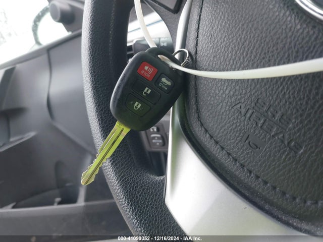 Toyota COROLLA LE 2016 2T1BURHE3GC705392 Image 11