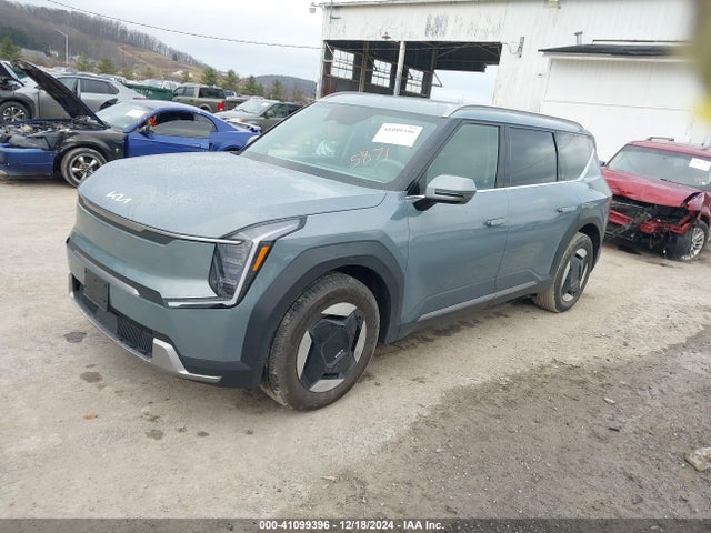 KIA Ev9 Wind 2024 KNDAFFS52R6045871 Image 2