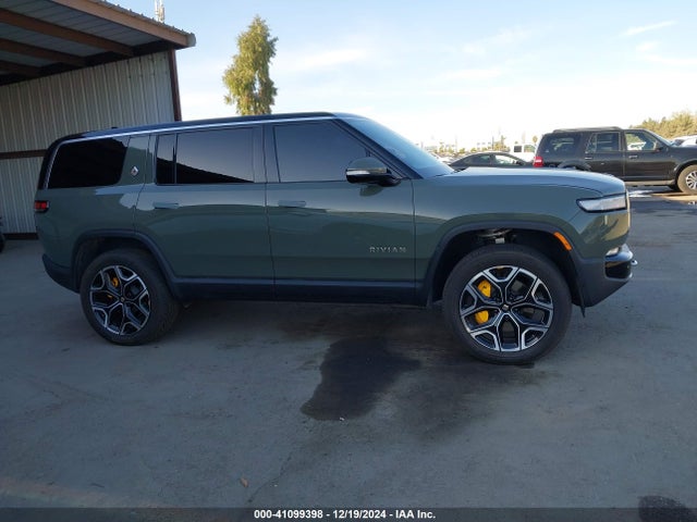 Rivian R1s Launch Edition 2023 7PDSGABL2PN003411 Image 13