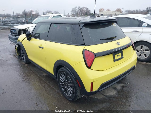 2025 MINI HARDTOP WMW23GD04S2W64048 Photo 2