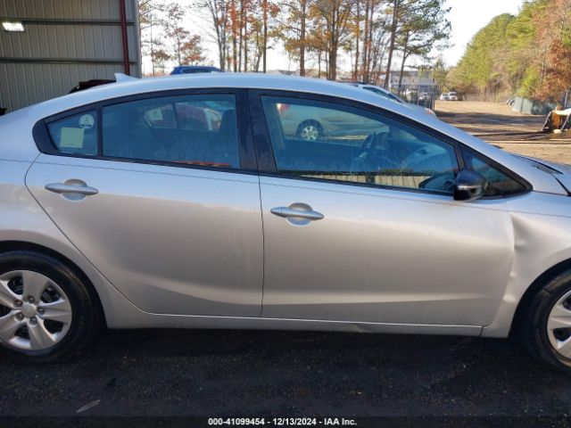 KNAFX4A62F5288922 KIA FORTE LX