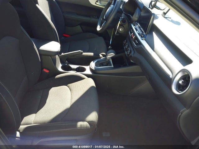 KIA FORTE LX 2024 3KPF24AD0RE788716 Image 5