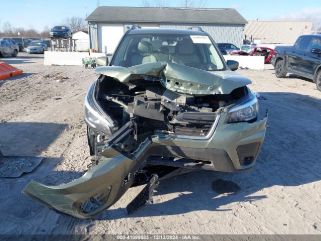 JF2SKAEC2KH455790 Subaru Forester Premium
