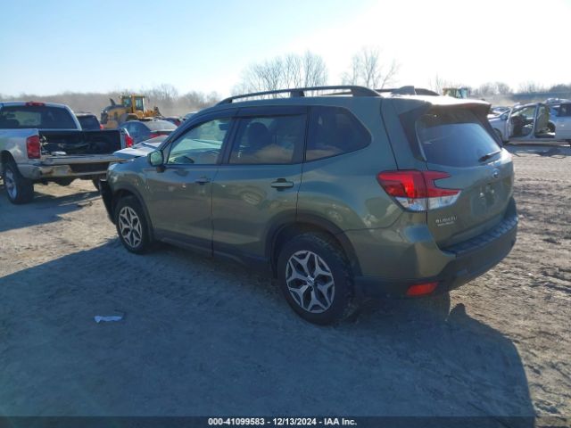 JF2SKAEC2KH455790 Subaru Forester Premium