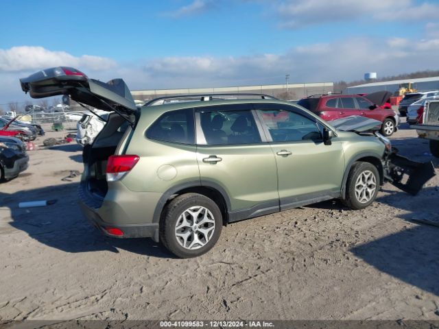 JF2SKAEC2KH455790 Subaru Forester Premium