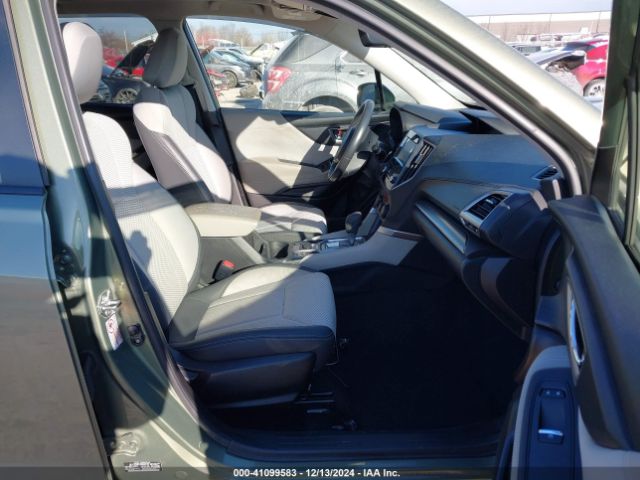 JF2SKAEC2KH455790 Subaru Forester Premium