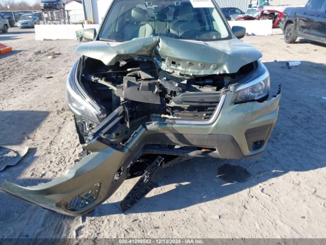 JF2SKAEC2KH455790 Subaru Forester Premium