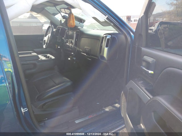 3GCUKREC5JG152341 Chevrolet Silverado 1500 2lt