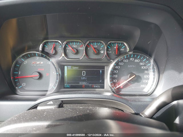3GCUKREC5JG152341 Chevrolet Silverado 1500 2lt