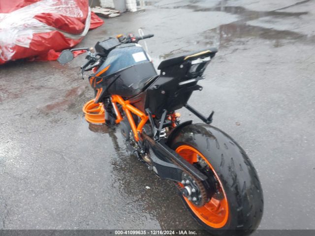 2022 KTM 1290 VBKV39402NM952900 Photo 2