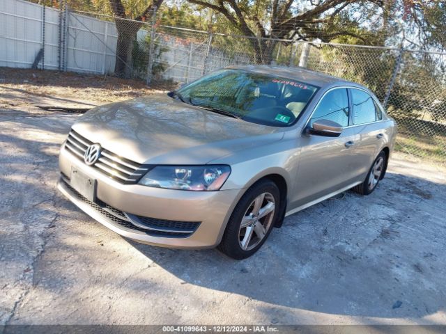 1VWBT7A32FC036424 Volkswagen Passat 1.8t Se