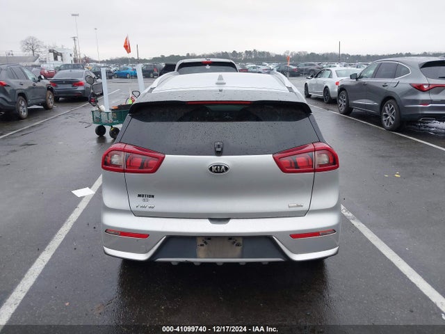 KNDCB3LC8K5283056 KIA NIRO LX