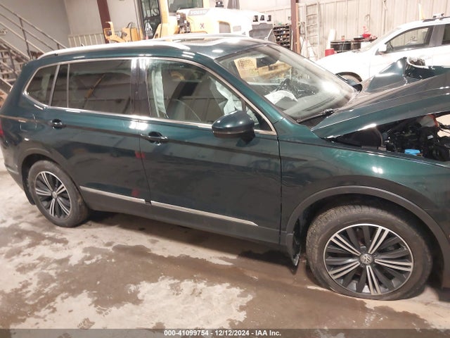 3VV2B7AX2JM012805 Volkswagen Tiguan 2.0t Se/2.0t Sel