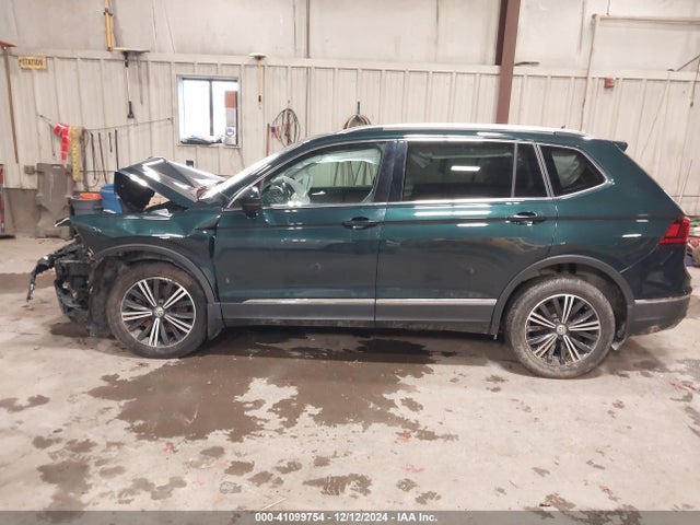3VV2B7AX2JM012805 Volkswagen Tiguan 2.0t Se/2.0t Sel