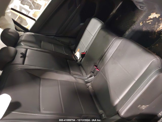 3VV2B7AX2JM012805 Volkswagen Tiguan 2.0t Se/2.0t Sel