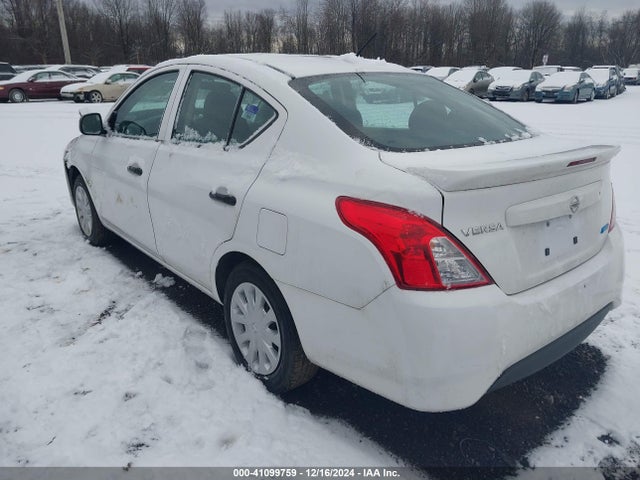 3N1CN7AP8FL914255 Nissan Versa 1.6 S+