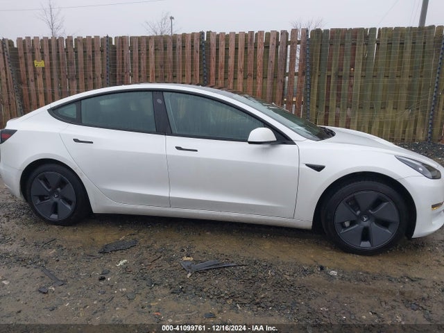 5YJ3E1EA2PF478423 Tesla MODEL 3