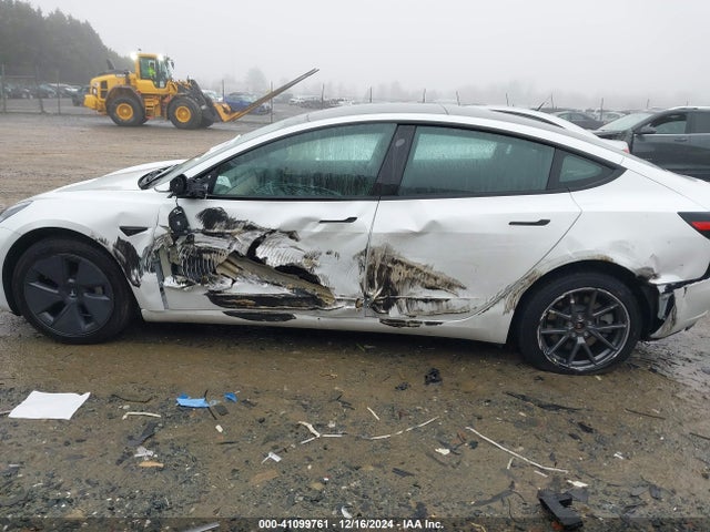 5YJ3E1EA2PF478423 Tesla MODEL 3