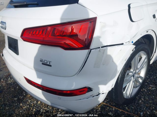 WA1BNAFY3J2006324 Audi Q5 2.0t Premium/2.0t Tech Premium