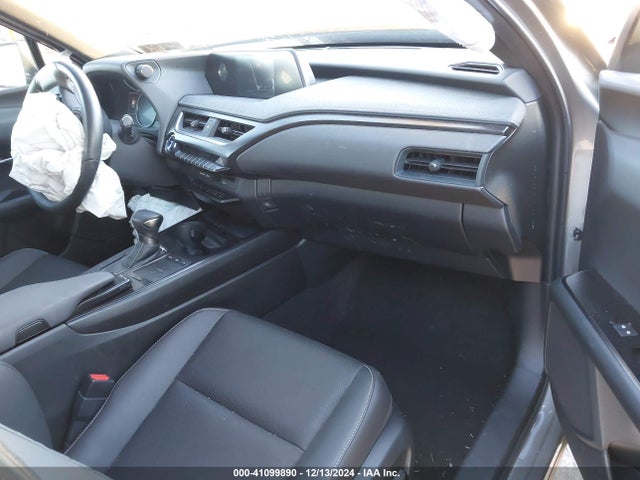 JTHP9JBHXL2023208 Lexus UX 250H