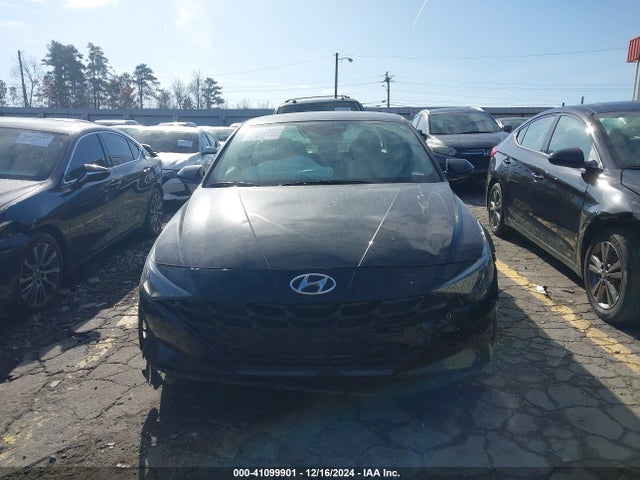 KMHLL4AG1PU576184 Hyundai ELANTRA SE
